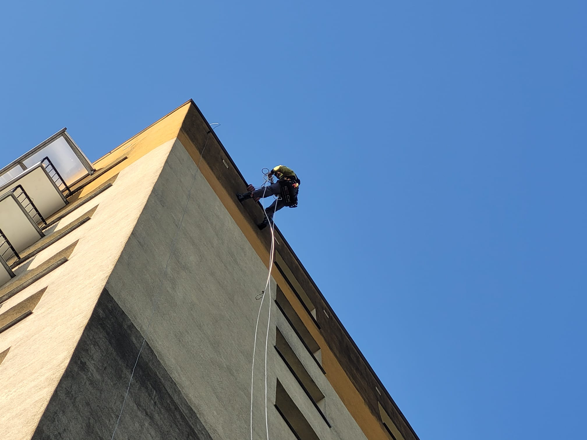 adf27e2e 2e91 4b98 ba2d 018a6af95b08